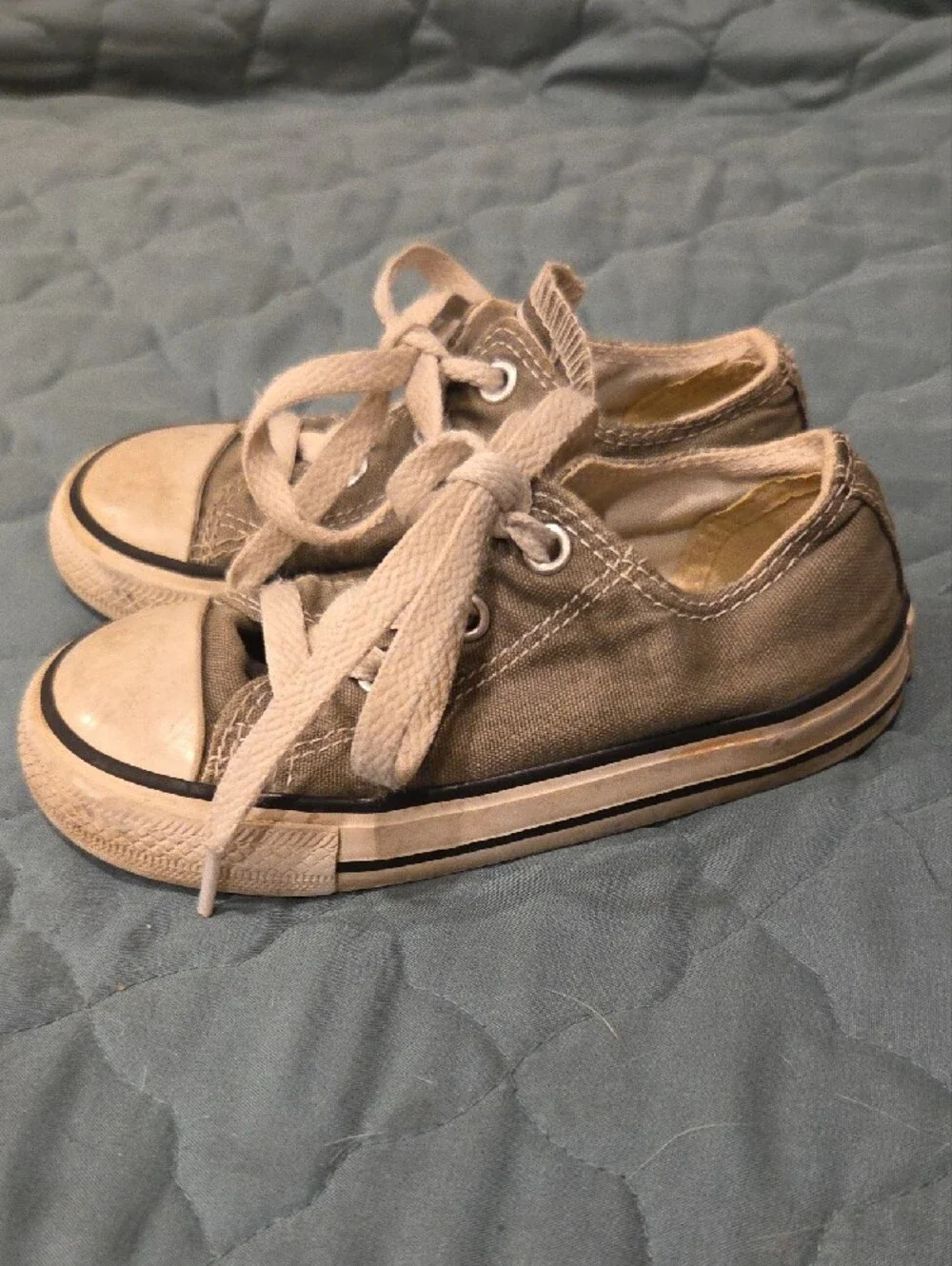Converse, 8T || Chuck Taylor All Star || Grey Canvas Sneaker